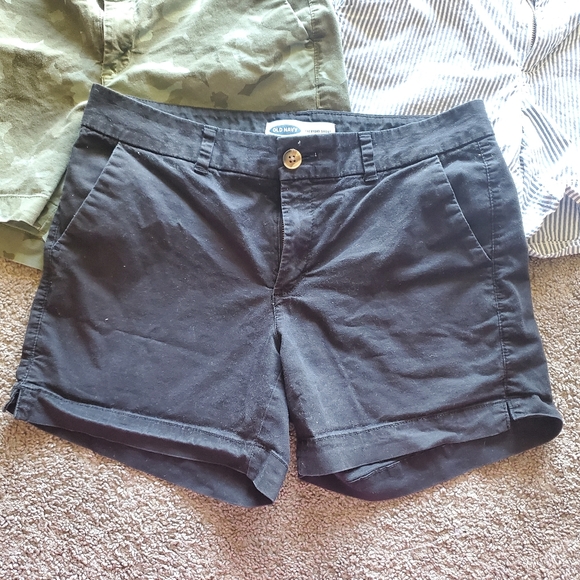 Every Day Short, size 8 (bundle of 4) - Picture 4 of 9